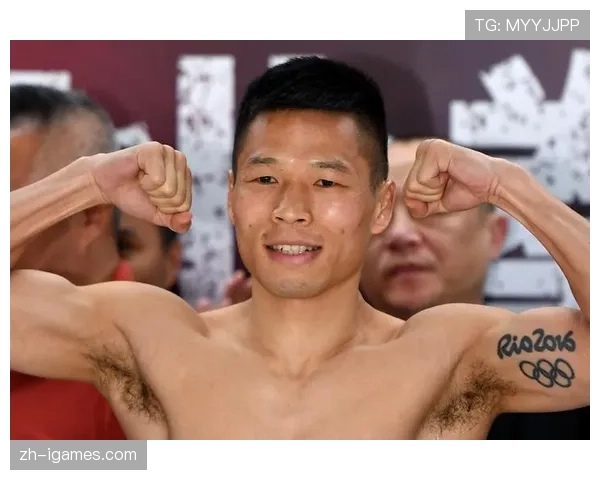 赛前称重仪式:运动员面临体重控制的最后考验与心理博弈 赛前称重仪式:运动员面临体重控制的最后考验与心理博弈