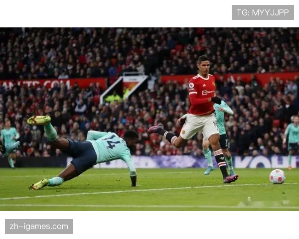 曼联赛前训练全员齐整，热刺伤病严重或影响布阵