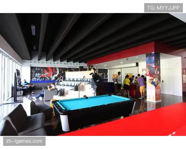 拉玛西亚青训营调整课程，增设“现代边后卫攻防职责”专项训练模块